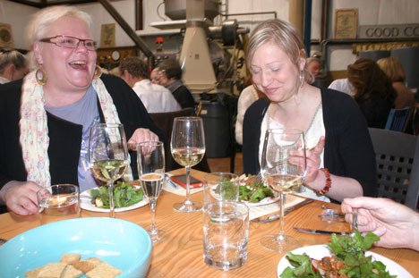 Gretchen Cole and Natanya Johnson were two of the 70 guests at the most recent “Langley Chefs Present” dinner. Chef Jess Dowdell of Mukilteo Roasters’ café ca’ buni hosted the event in the roasting room