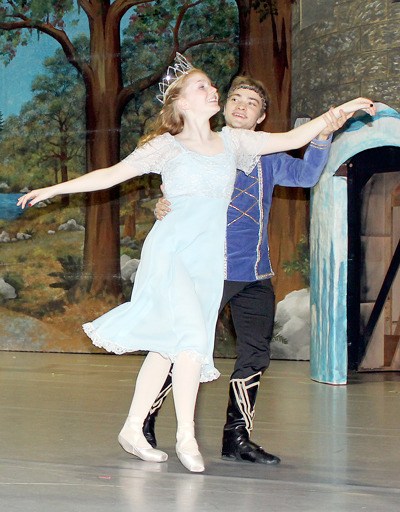 Zane Vanderwood (right) recently received a scholarship to PLU. The high school senior has been heavily involved in community dance productions including Whidbey Island Dance Theater’s “The Nutcracker.”