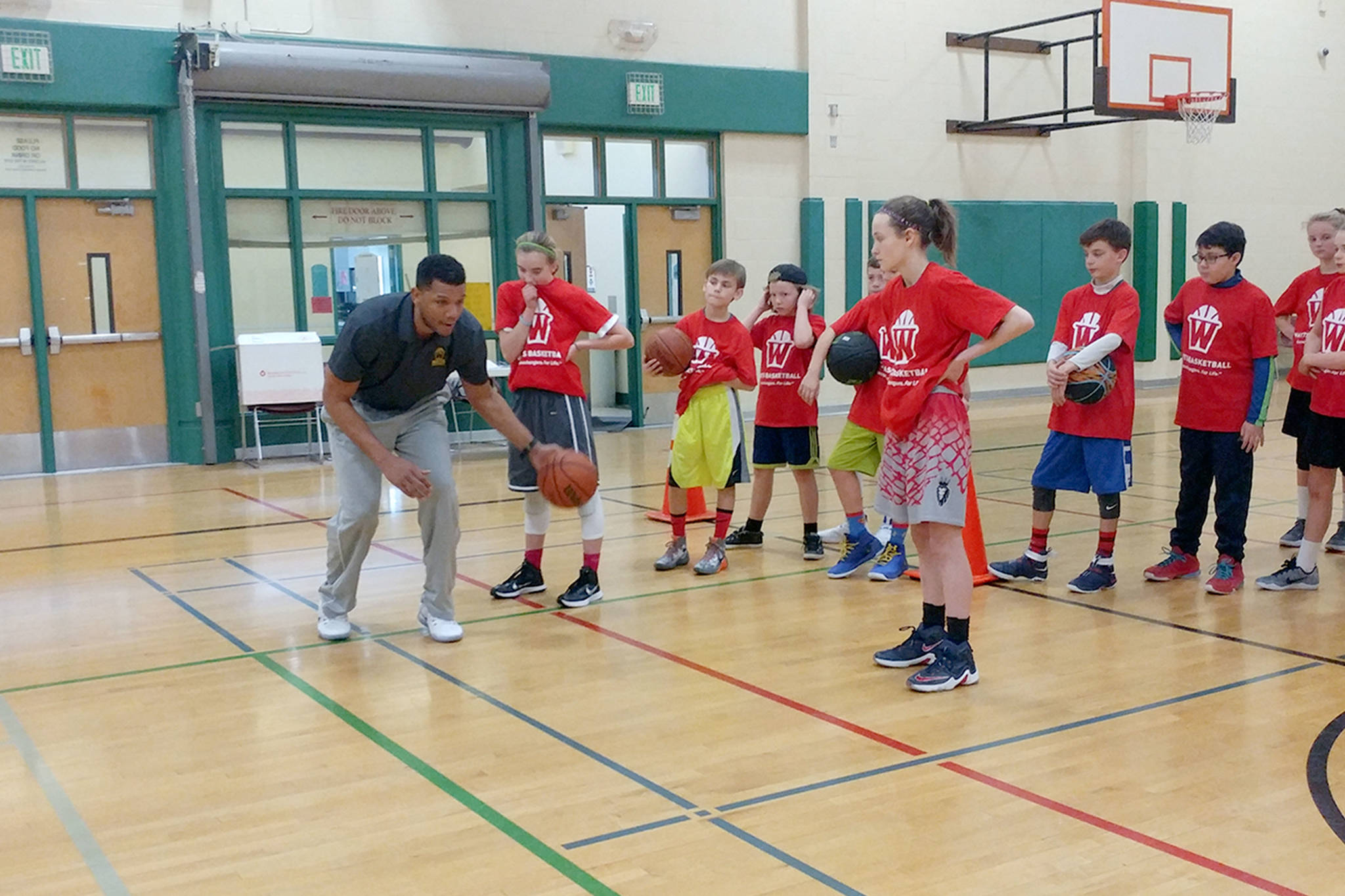 Former UW basketball standout to lead two clinics at SWHS