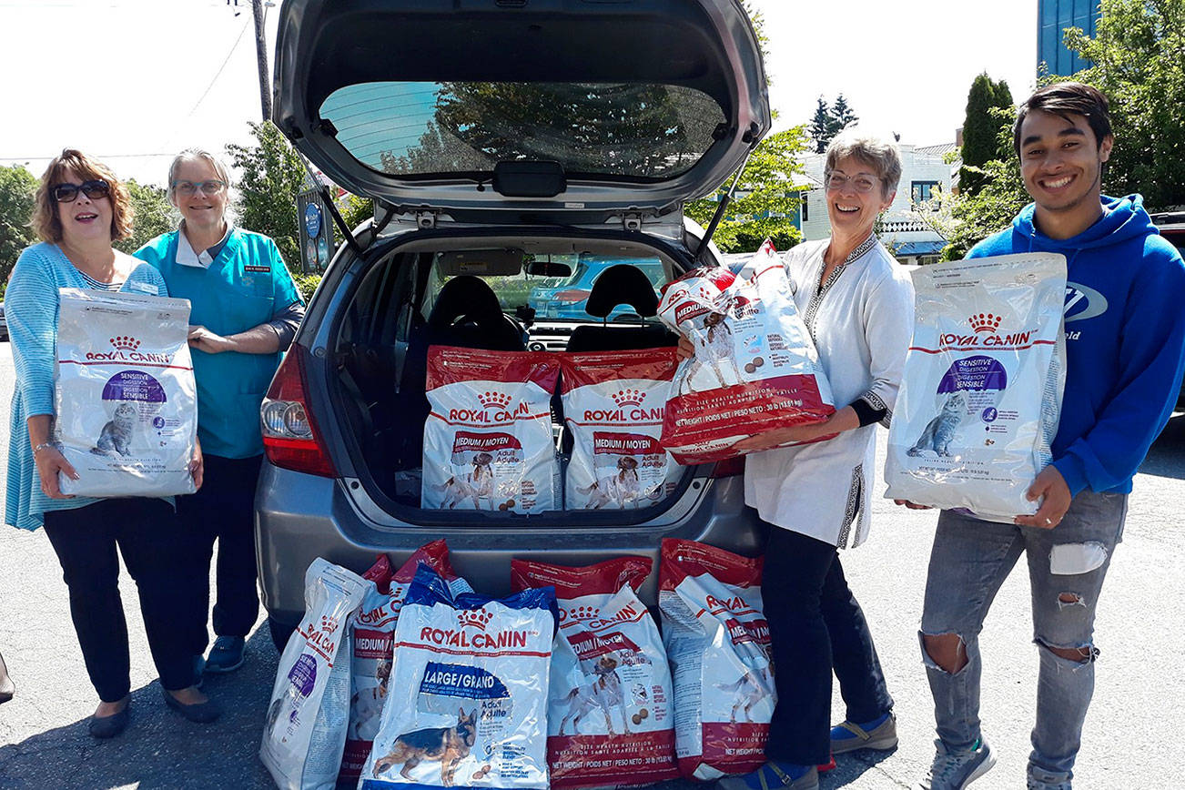 Event helps Good Cheer feed hungry pets