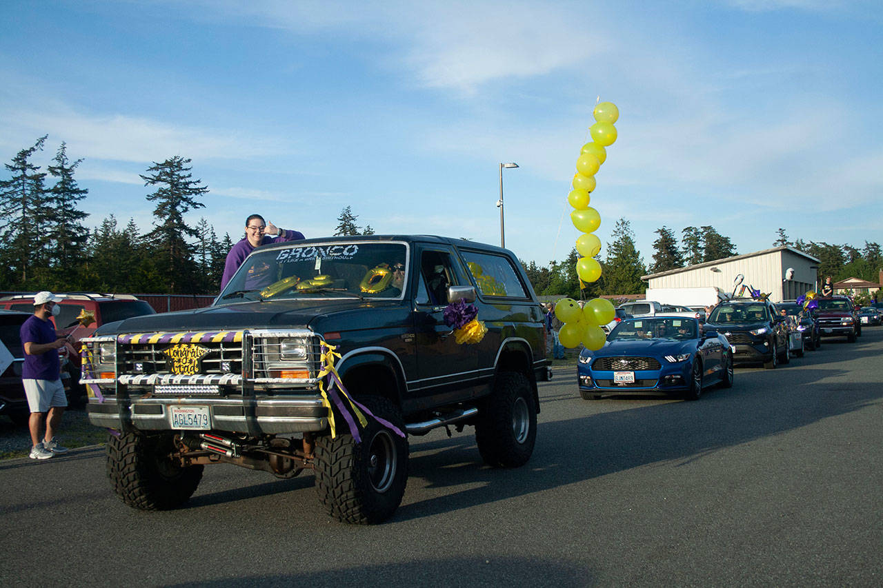 Photo by Brandon Taylor Oak Harbor High School students drive around the high school in decorated cars                                 Photo by Brandon Taylor Oak Harbor High School students drive around the high school in decorated cars                                 Photo by Brandon Taylor Oak Harbor High School students drive around the high school in decorated cars                                 Photo by Brandon Taylor Oak Harbor High School students drive around the high school in decorated cars                                 Photo by Brandon Taylor Oak Harbor High School students drive around the high school in decorated cars                                 Photo by Brandon Taylor Oak Harbor High School students drive around the high school in decorated cars