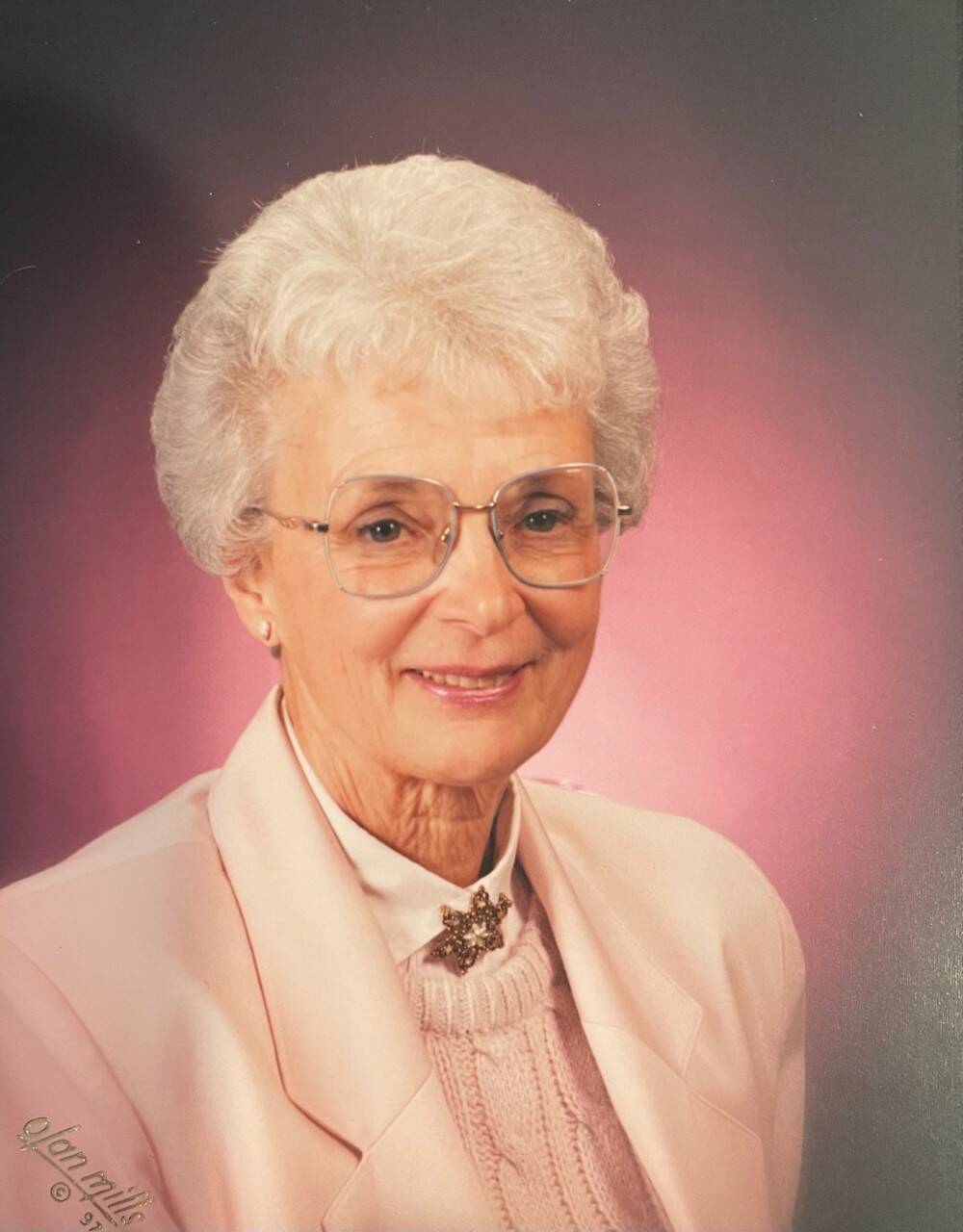 Margaret Dilly obituary photo