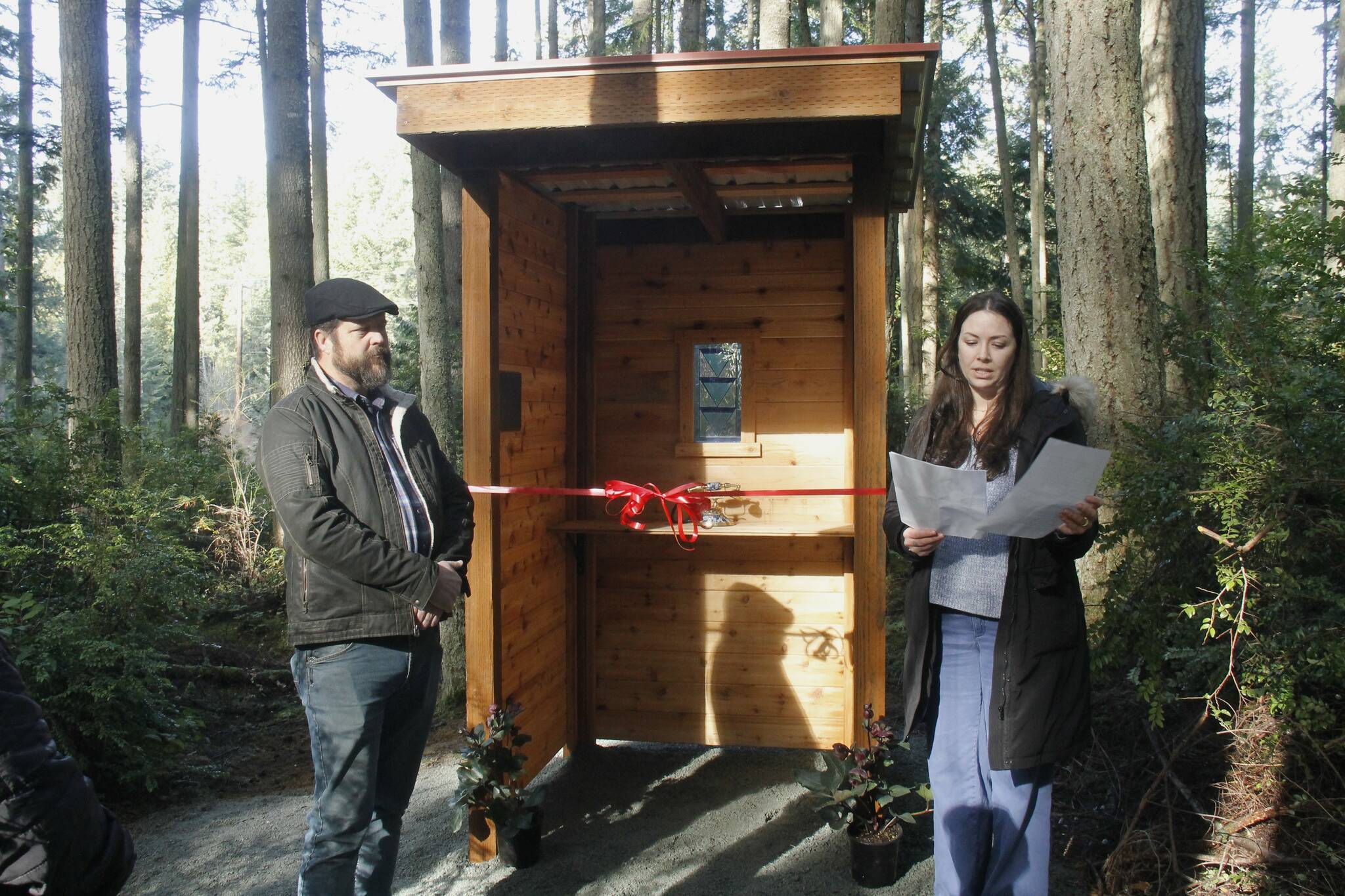 Photo by Kira Erickson/South Whidbey Record
Suzie Reynolds, with husband Gene, dedicated the new wind phone Feb. 16, her son’s third birthday.