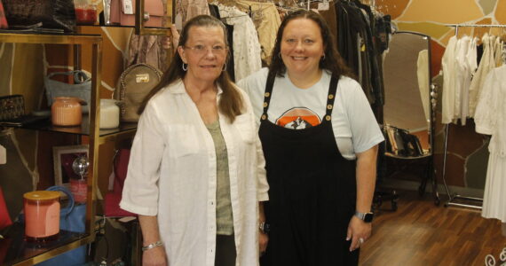 Photo by Kira Erickson/South Whidbey Record
Liz Smith, right, and her mother Ron Smith are co-owners of the new Island Boutique on South Whidbey.